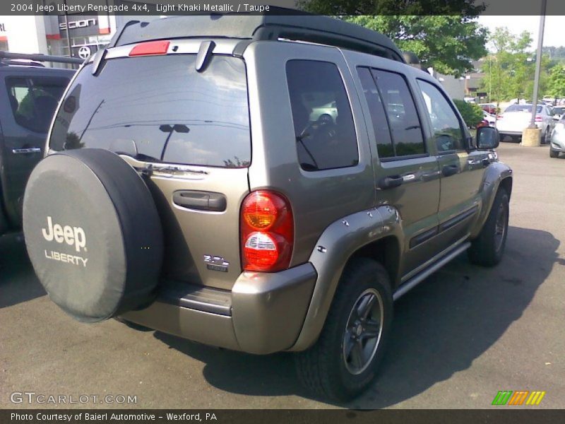 Light Khaki Metallic / Taupe 2004 Jeep Liberty Renegade 4x4