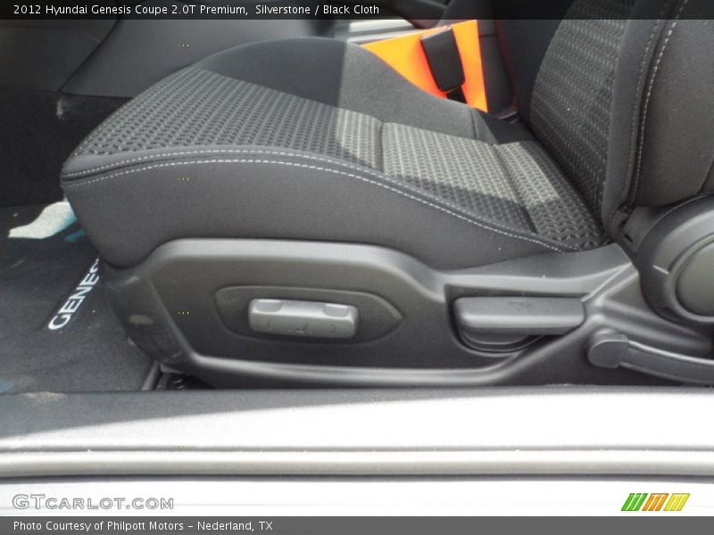 Controls of 2012 Genesis Coupe 2.0T Premium