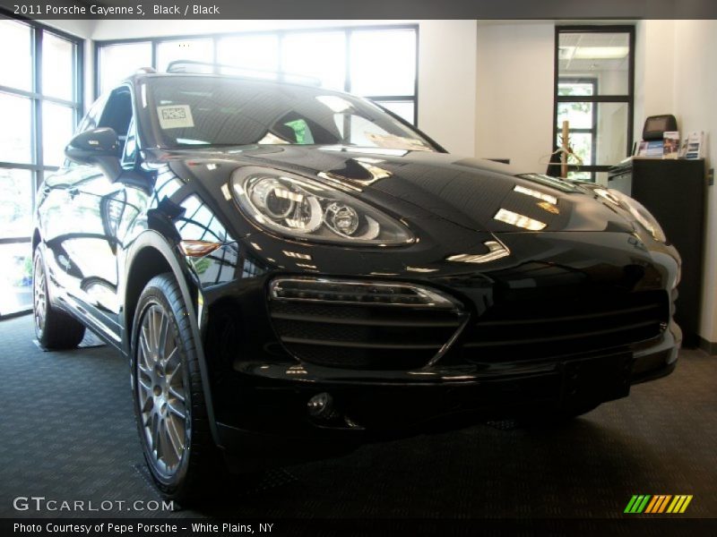 Black / Black 2011 Porsche Cayenne S
