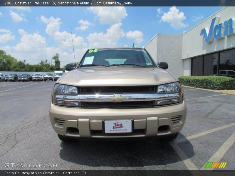 Sandstone Metallic / Light Cashmere/Ebony 2005 Chevrolet TrailBlazer LS