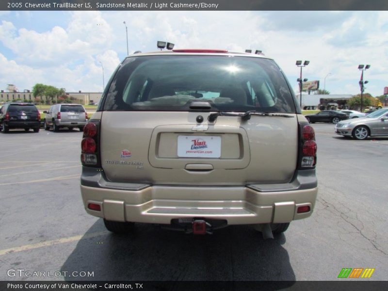 Sandstone Metallic / Light Cashmere/Ebony 2005 Chevrolet TrailBlazer LS