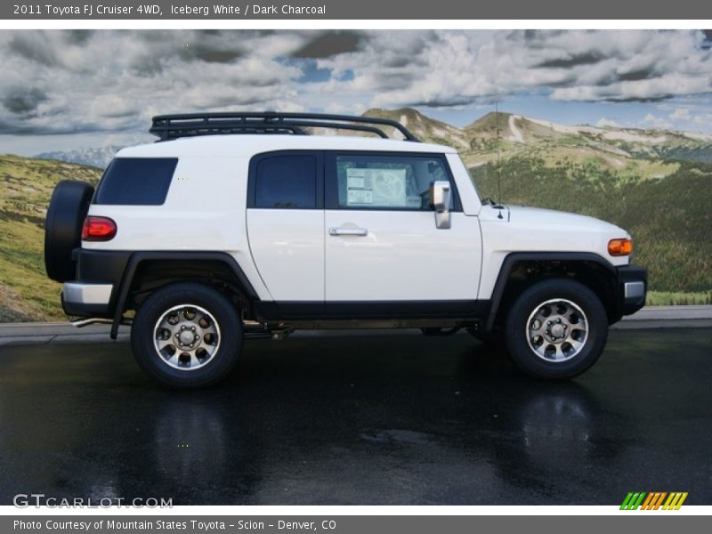 Iceberg White / Dark Charcoal 2011 Toyota FJ Cruiser 4WD