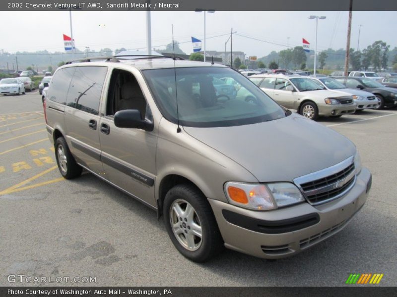 Front 3/4 View of 2002 Venture LT AWD