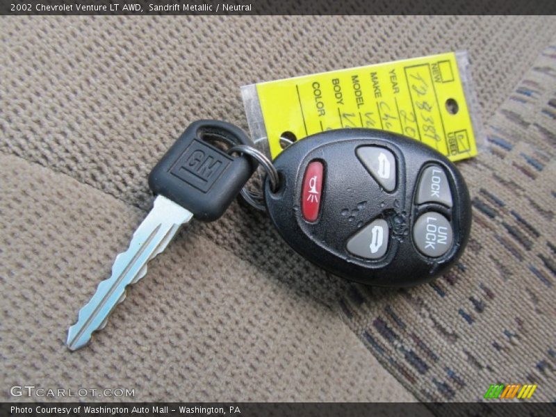 Sandrift Metallic / Neutral 2002 Chevrolet Venture LT AWD