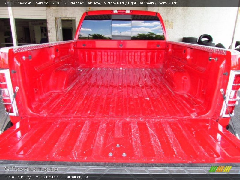  2007 Silverado 1500 LTZ Extended Cab 4x4 Trunk