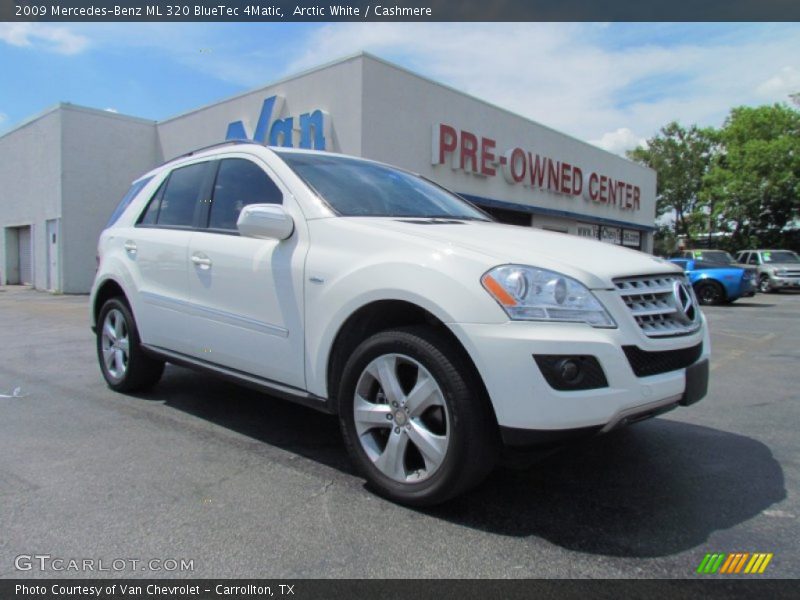 Arctic White / Cashmere 2009 Mercedes-Benz ML 320 BlueTec 4Matic