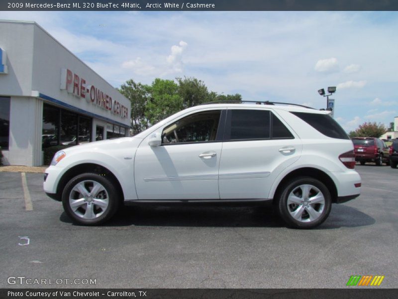 Arctic White / Cashmere 2009 Mercedes-Benz ML 320 BlueTec 4Matic