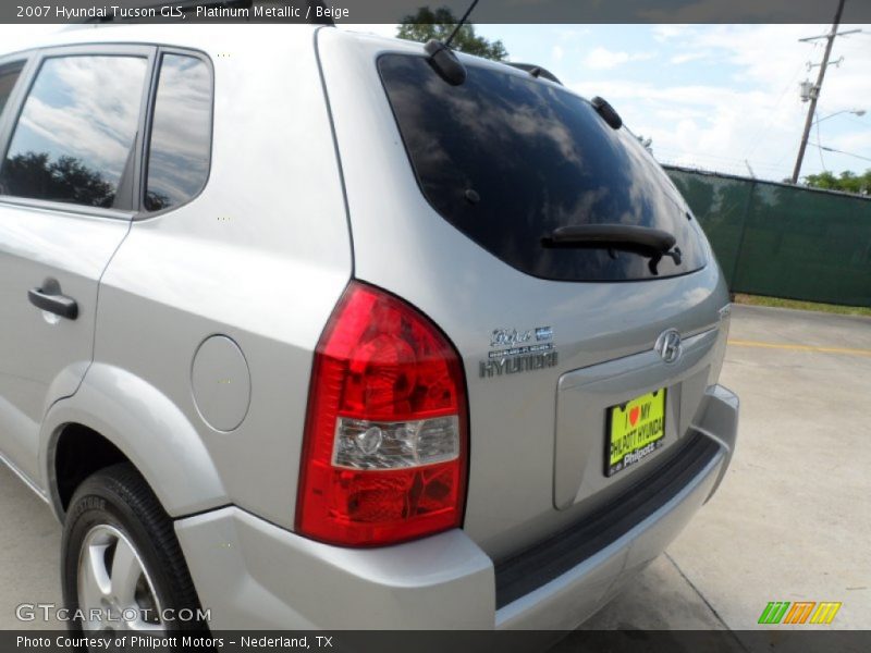 Platinum Metallic / Beige 2007 Hyundai Tucson GLS