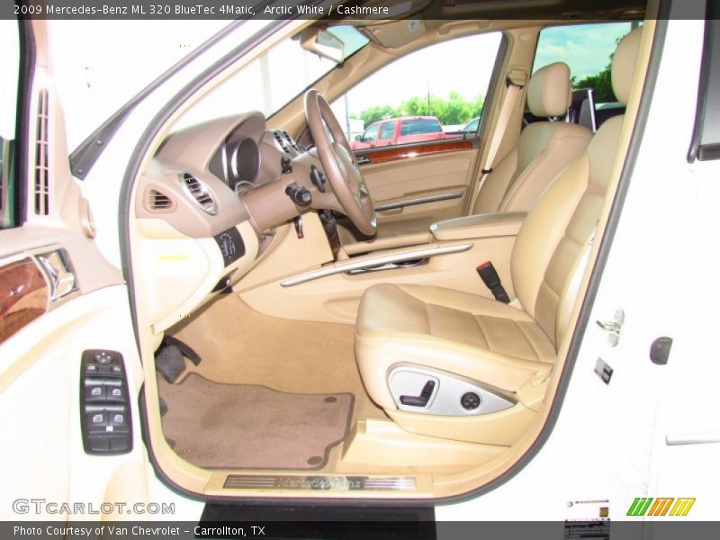 Arctic White / Cashmere 2009 Mercedes-Benz ML 320 BlueTec 4Matic