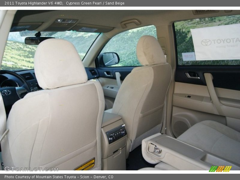 Cypress Green Pearl / Sand Beige 2011 Toyota Highlander V6 4WD