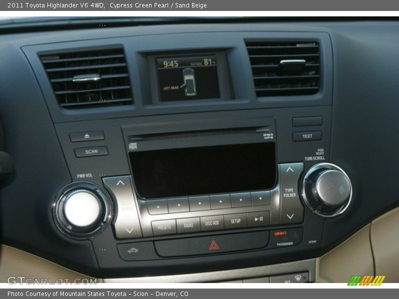 Cypress Green Pearl / Sand Beige 2011 Toyota Highlander V6 4WD