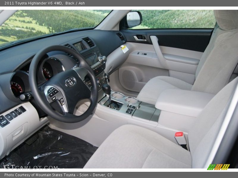 Black / Ash 2011 Toyota Highlander V6 4WD