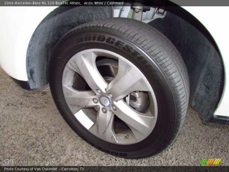 Arctic White / Cashmere 2009 Mercedes-Benz ML 320 BlueTec 4Matic