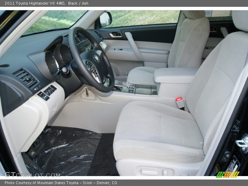 Black / Ash 2011 Toyota Highlander V6 4WD