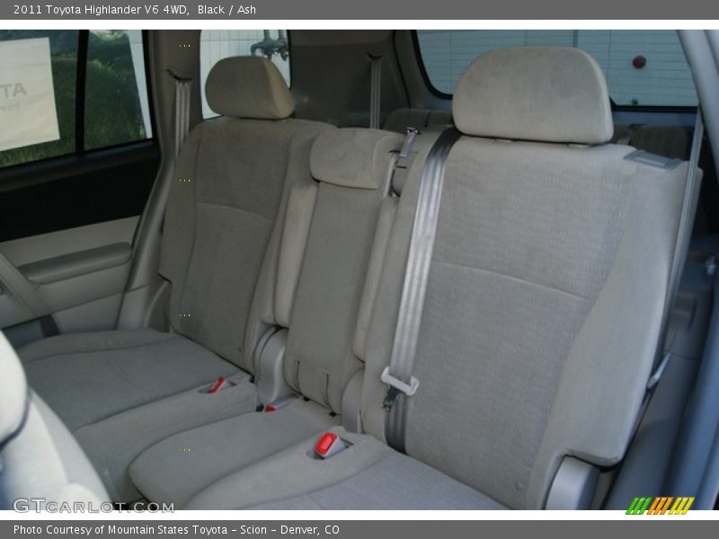 Black / Ash 2011 Toyota Highlander V6 4WD