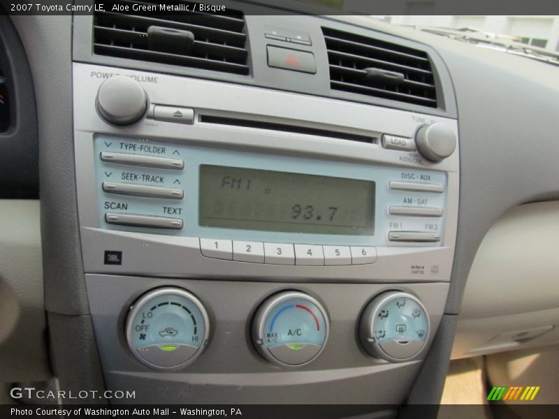 Aloe Green Metallic / Bisque 2007 Toyota Camry LE