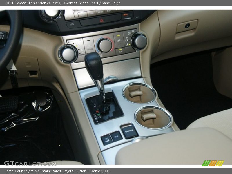 Cypress Green Pearl / Sand Beige 2011 Toyota Highlander V6 4WD