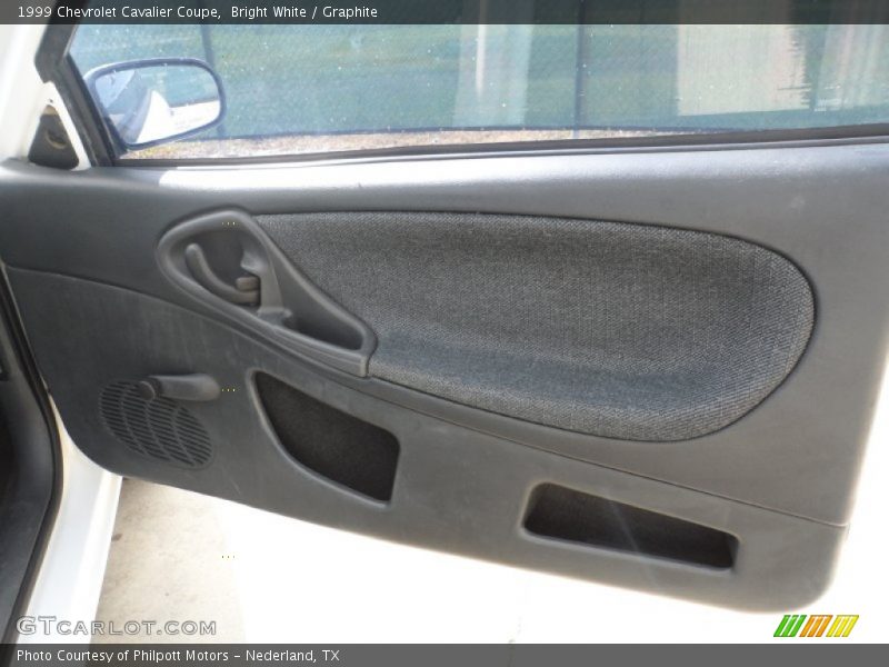 Bright White / Graphite 1999 Chevrolet Cavalier Coupe