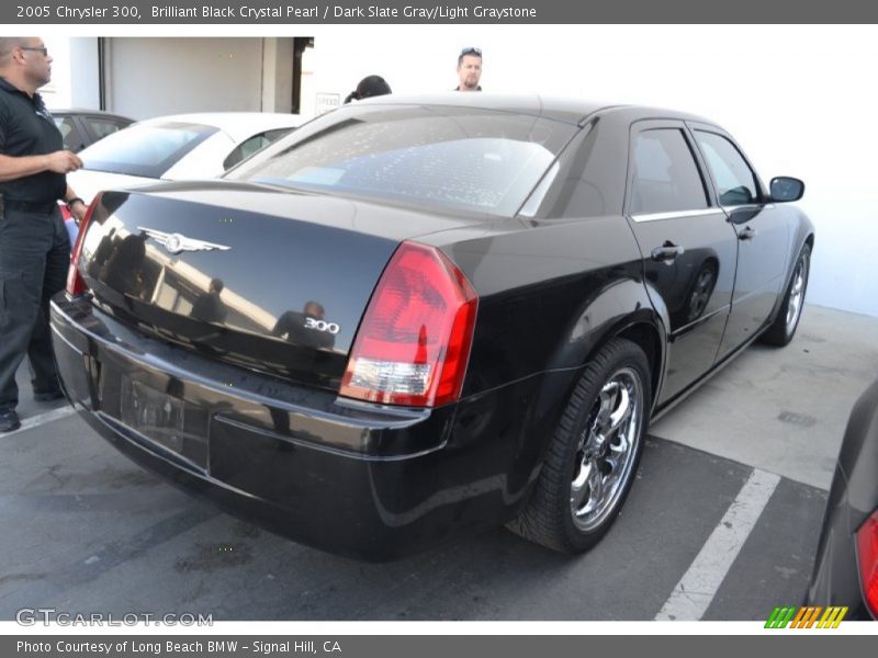 Brilliant Black Crystal Pearl / Dark Slate Gray/Light Graystone 2005 Chrysler 300