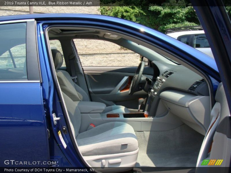 Blue Ribbon Metallic / Ash 2009 Toyota Camry XLE