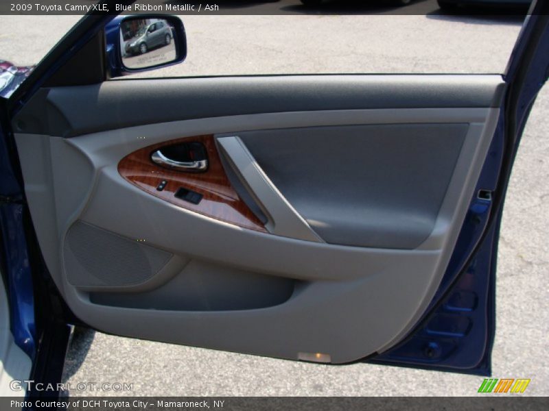Blue Ribbon Metallic / Ash 2009 Toyota Camry XLE