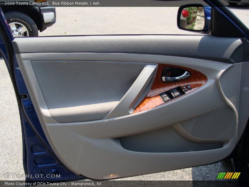 Blue Ribbon Metallic / Ash 2009 Toyota Camry XLE