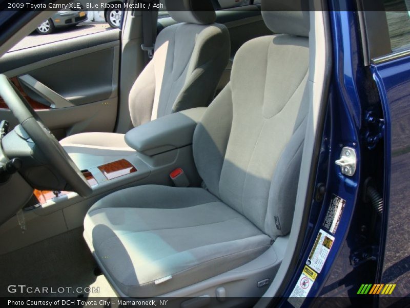 Blue Ribbon Metallic / Ash 2009 Toyota Camry XLE