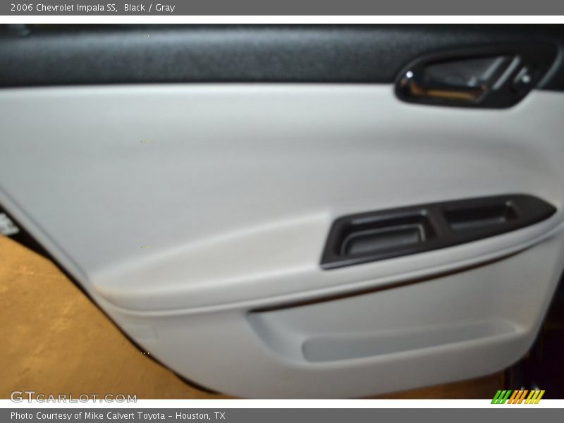Black / Gray 2006 Chevrolet Impala SS