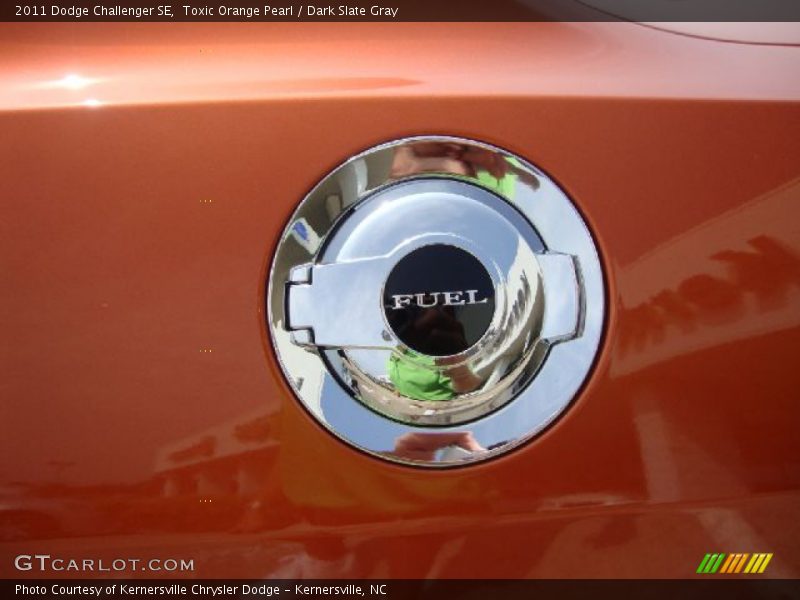 Toxic Orange Pearl / Dark Slate Gray 2011 Dodge Challenger SE