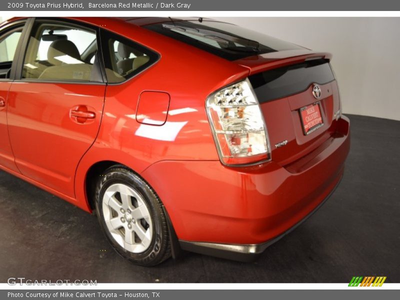 Barcelona Red Metallic / Dark Gray 2009 Toyota Prius Hybrid