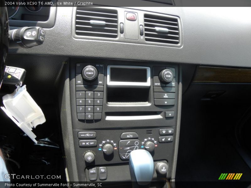 Ice White / Graphite 2004 Volvo XC90 T6 AWD