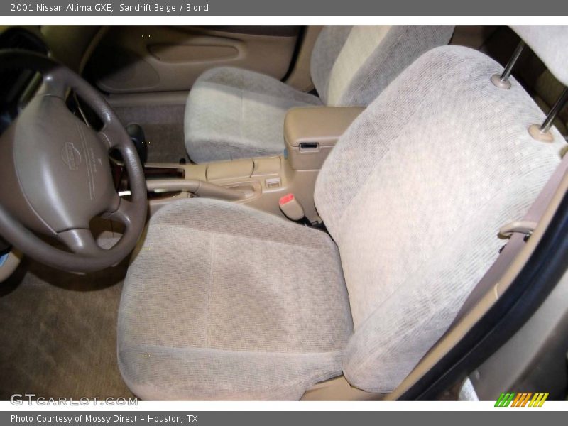 Sandrift Beige / Blond 2001 Nissan Altima GXE