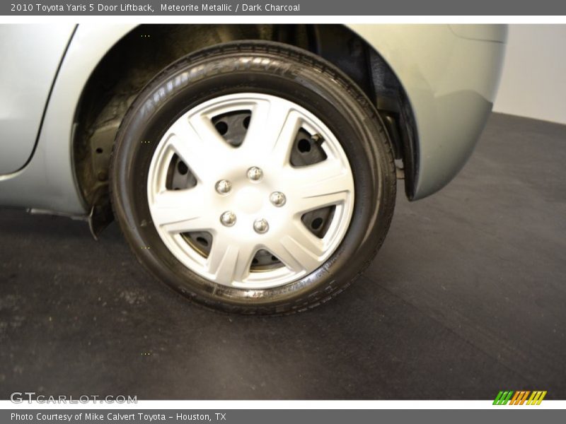 Meteorite Metallic / Dark Charcoal 2010 Toyota Yaris 5 Door Liftback