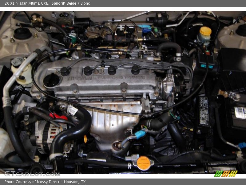 Sandrift Beige / Blond 2001 Nissan Altima GXE