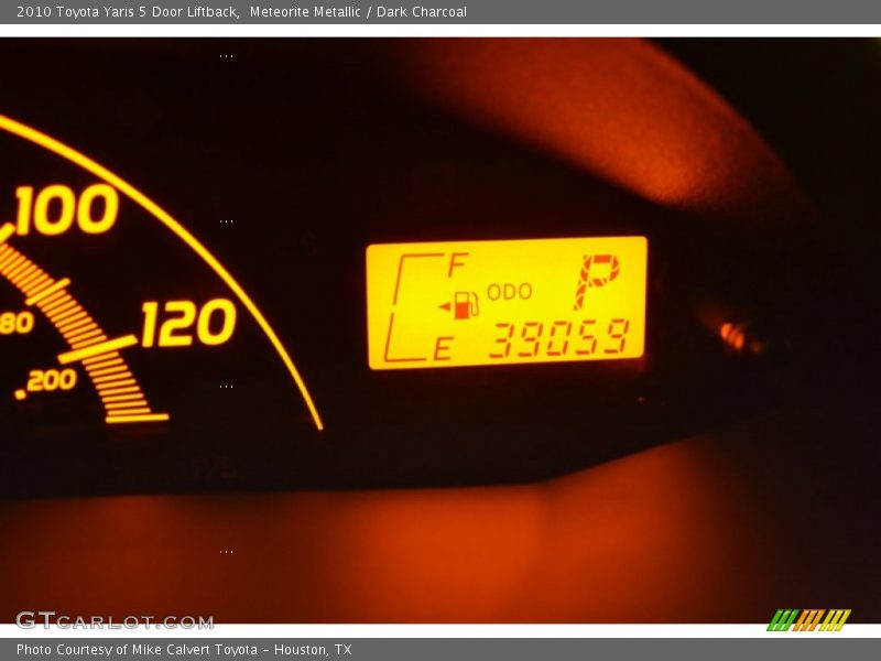 Meteorite Metallic / Dark Charcoal 2010 Toyota Yaris 5 Door Liftback