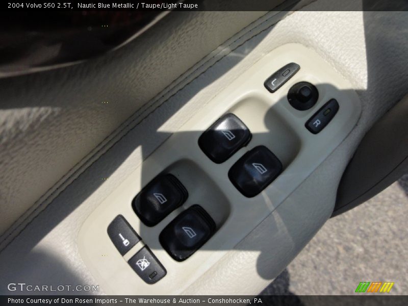 Nautic Blue Metallic / Taupe/Light Taupe 2004 Volvo S60 2.5T