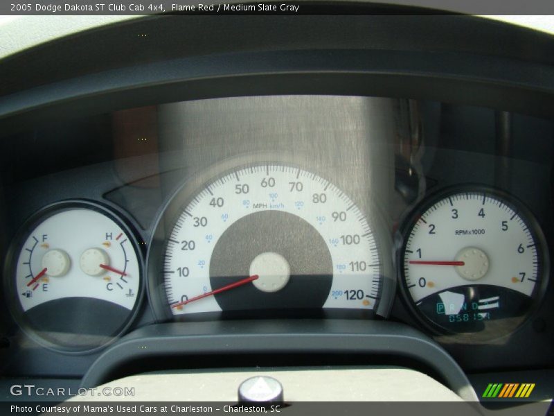  2005 Dakota ST Club Cab 4x4 ST Club Cab 4x4 Gauges