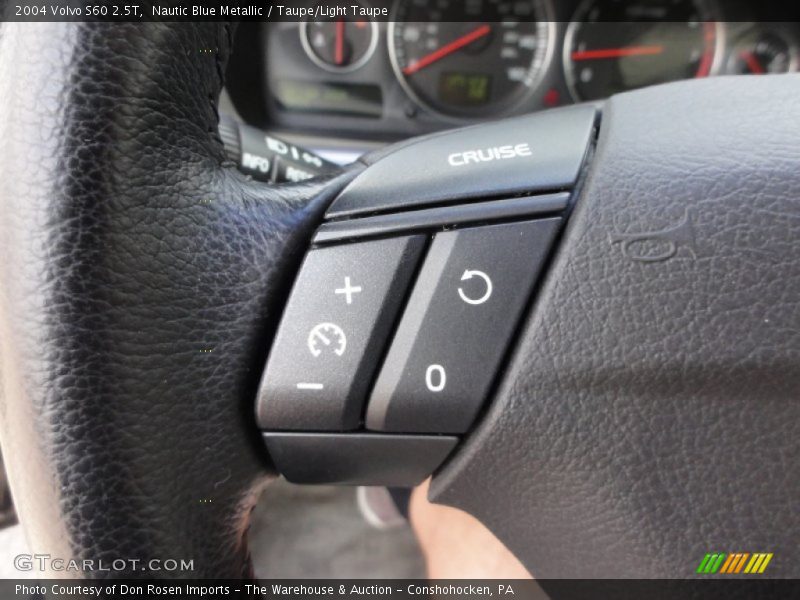 Controls of 2004 S60 2.5T
