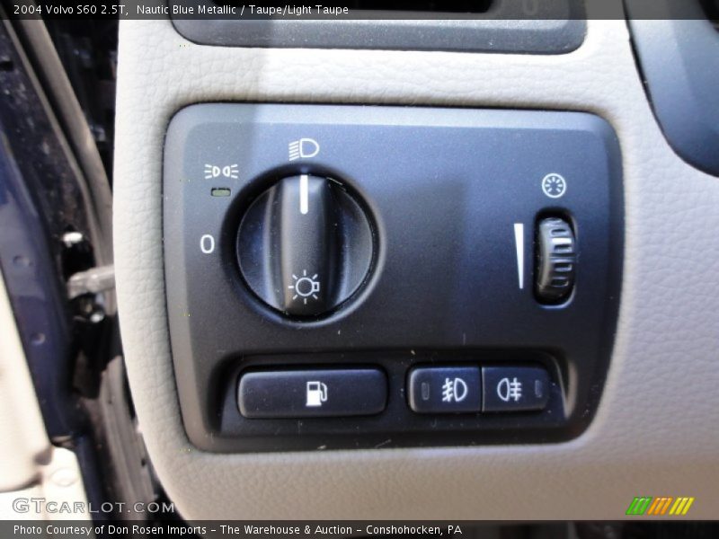 Controls of 2004 S60 2.5T