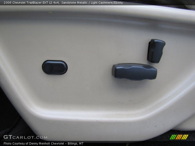 Sandstone Metallic / Light Cashmere/Ebony 2006 Chevrolet TrailBlazer EXT LS 4x4