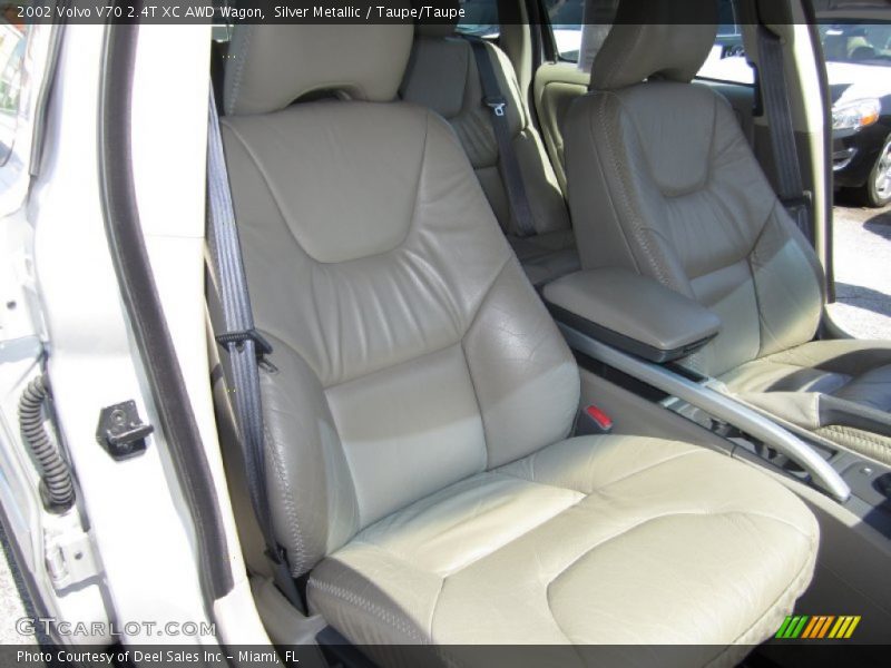 Silver Metallic / Taupe/Taupe 2002 Volvo V70 2.4T XC AWD Wagon