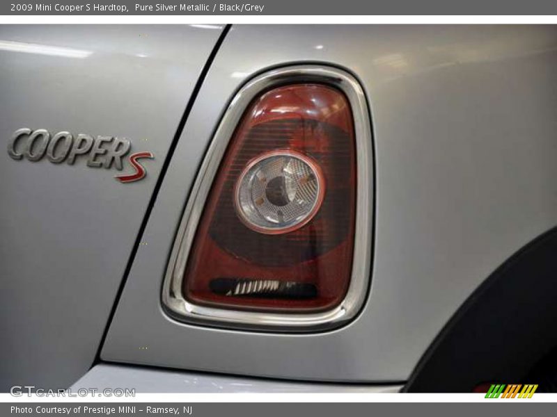 Pure Silver Metallic / Black/Grey 2009 Mini Cooper S Hardtop