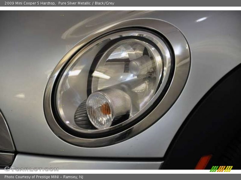 Pure Silver Metallic / Black/Grey 2009 Mini Cooper S Hardtop