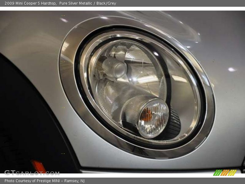 Pure Silver Metallic / Black/Grey 2009 Mini Cooper S Hardtop