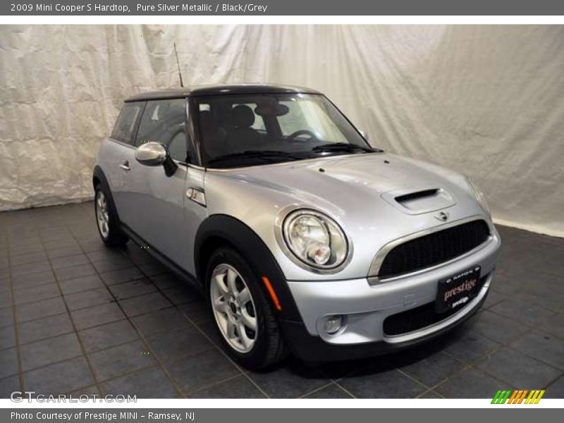 Pure Silver Metallic / Black/Grey 2009 Mini Cooper S Hardtop