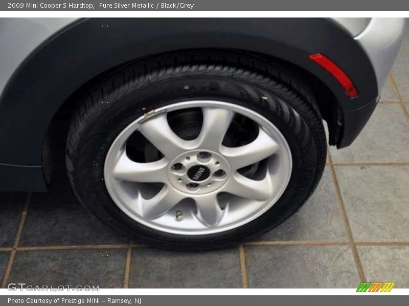 Pure Silver Metallic / Black/Grey 2009 Mini Cooper S Hardtop