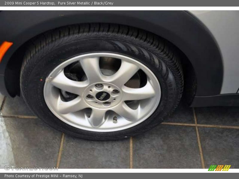 Pure Silver Metallic / Black/Grey 2009 Mini Cooper S Hardtop