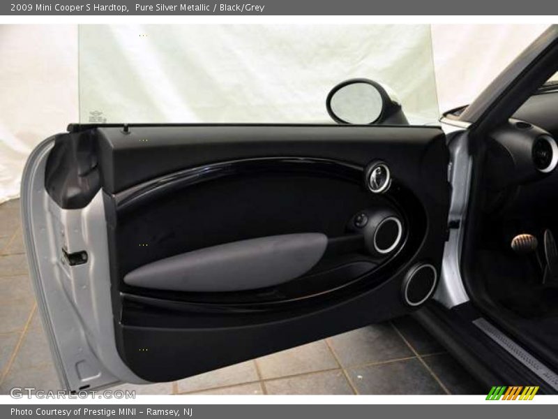 Pure Silver Metallic / Black/Grey 2009 Mini Cooper S Hardtop