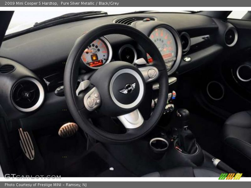 Pure Silver Metallic / Black/Grey 2009 Mini Cooper S Hardtop