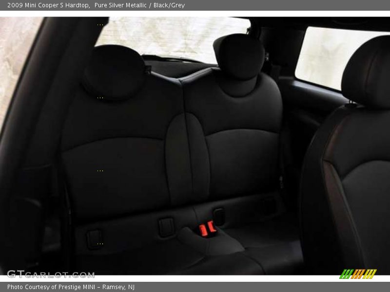 Pure Silver Metallic / Black/Grey 2009 Mini Cooper S Hardtop